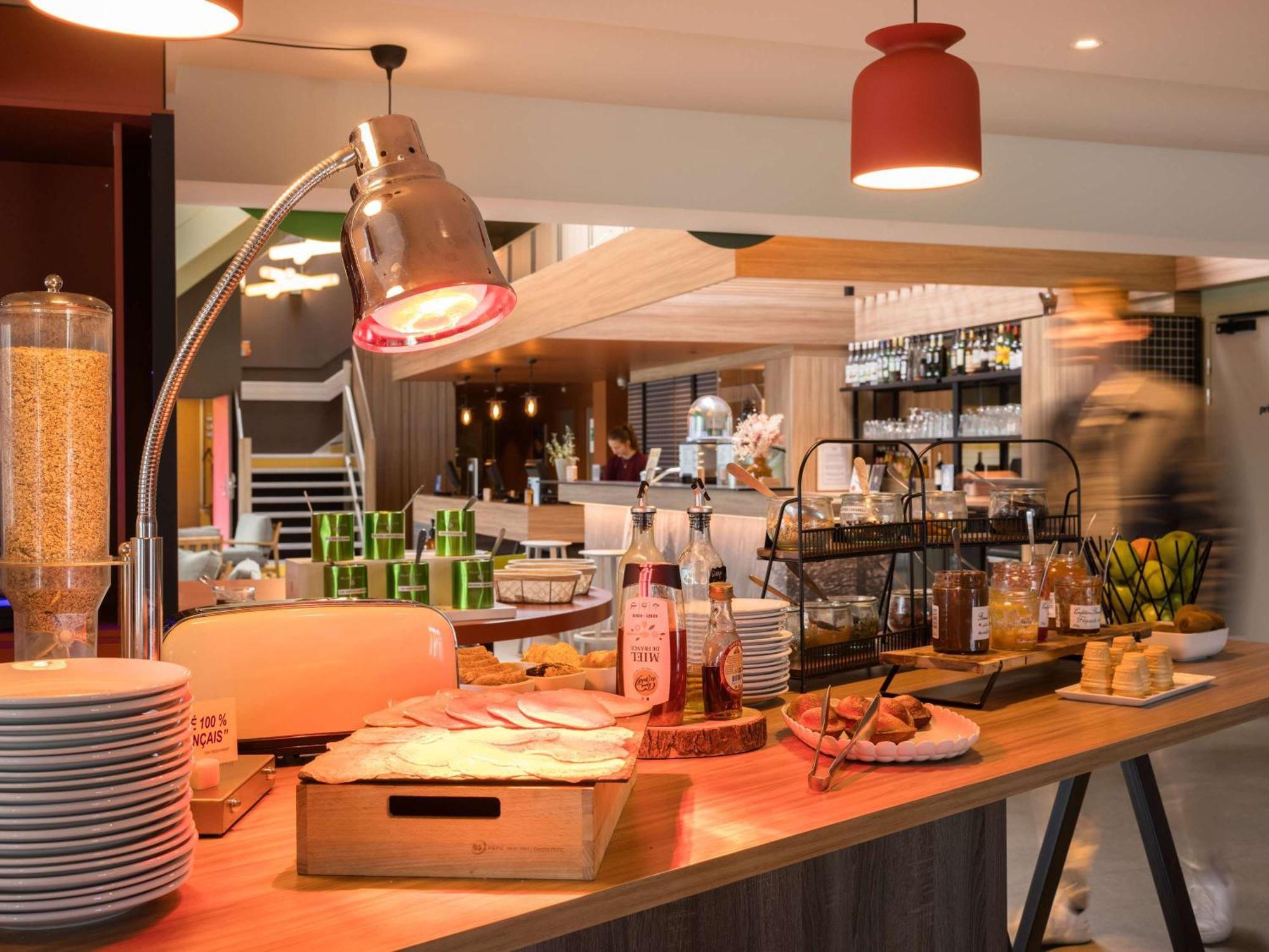 Ibis Budget Rouen Parc Des Expos Zenith Сент-Этьен-дю-Рувре Экстерьер фото